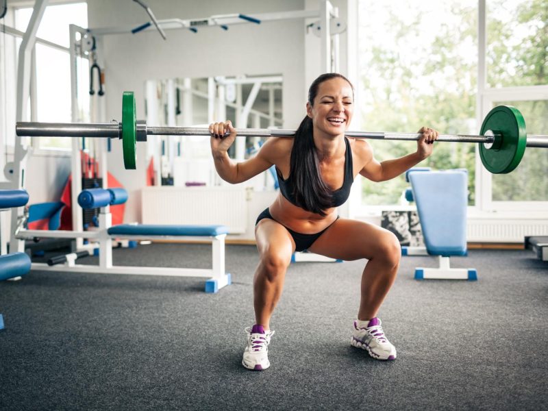 I segreti del front squat: come migliorare la tua forza e resistenza