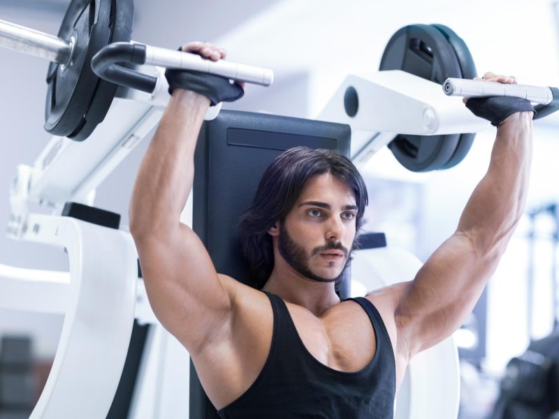 Scopri come ottenere pettorali scolpiti con la Pectoral Machine: guida completa e consigli utili