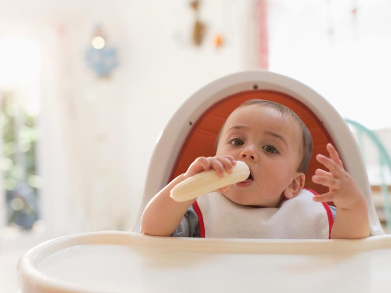 Il sonno del neonato: consigli e posizioni ideali per un riposo sicuro