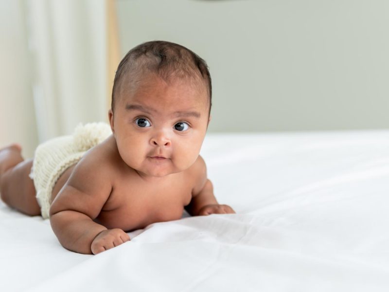 Il mistero svelato: Quanta cacca deve fare un neonato al giorno?